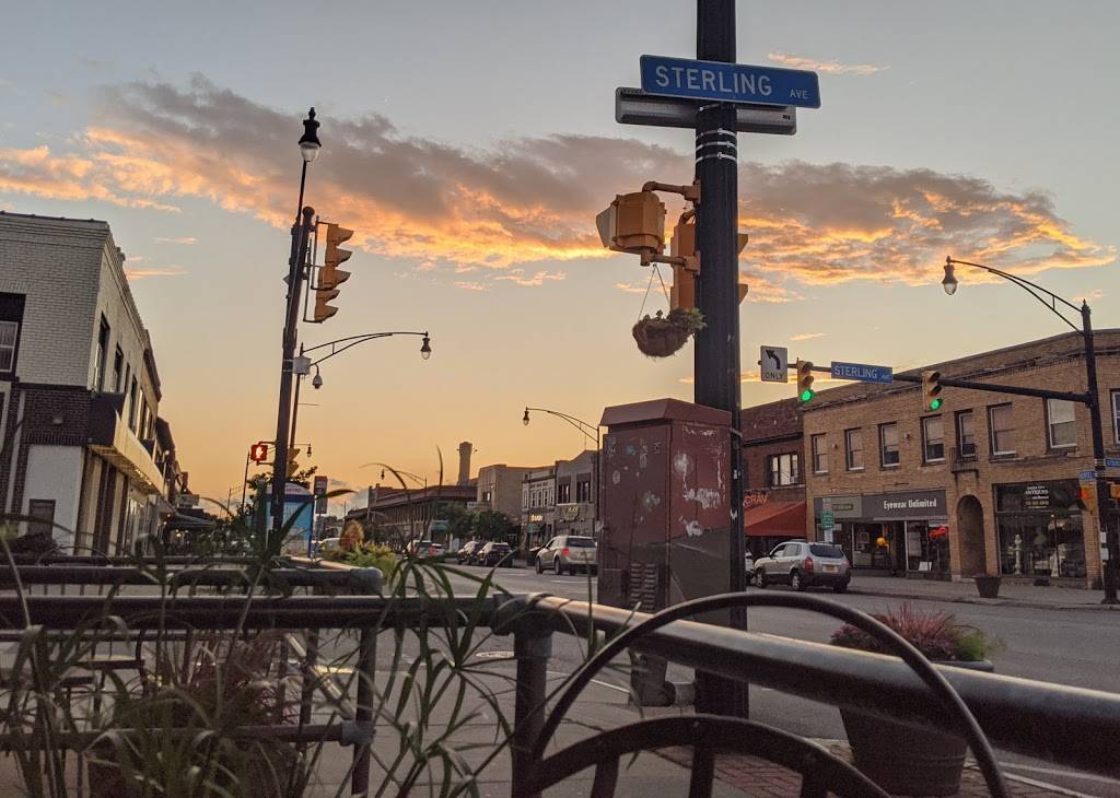 Sterling Tap & Wurst | restaurant | 1487 Hertel Ave, Buffalo, NY 14216, USA | 7168331307 OR +1 716-833-1307