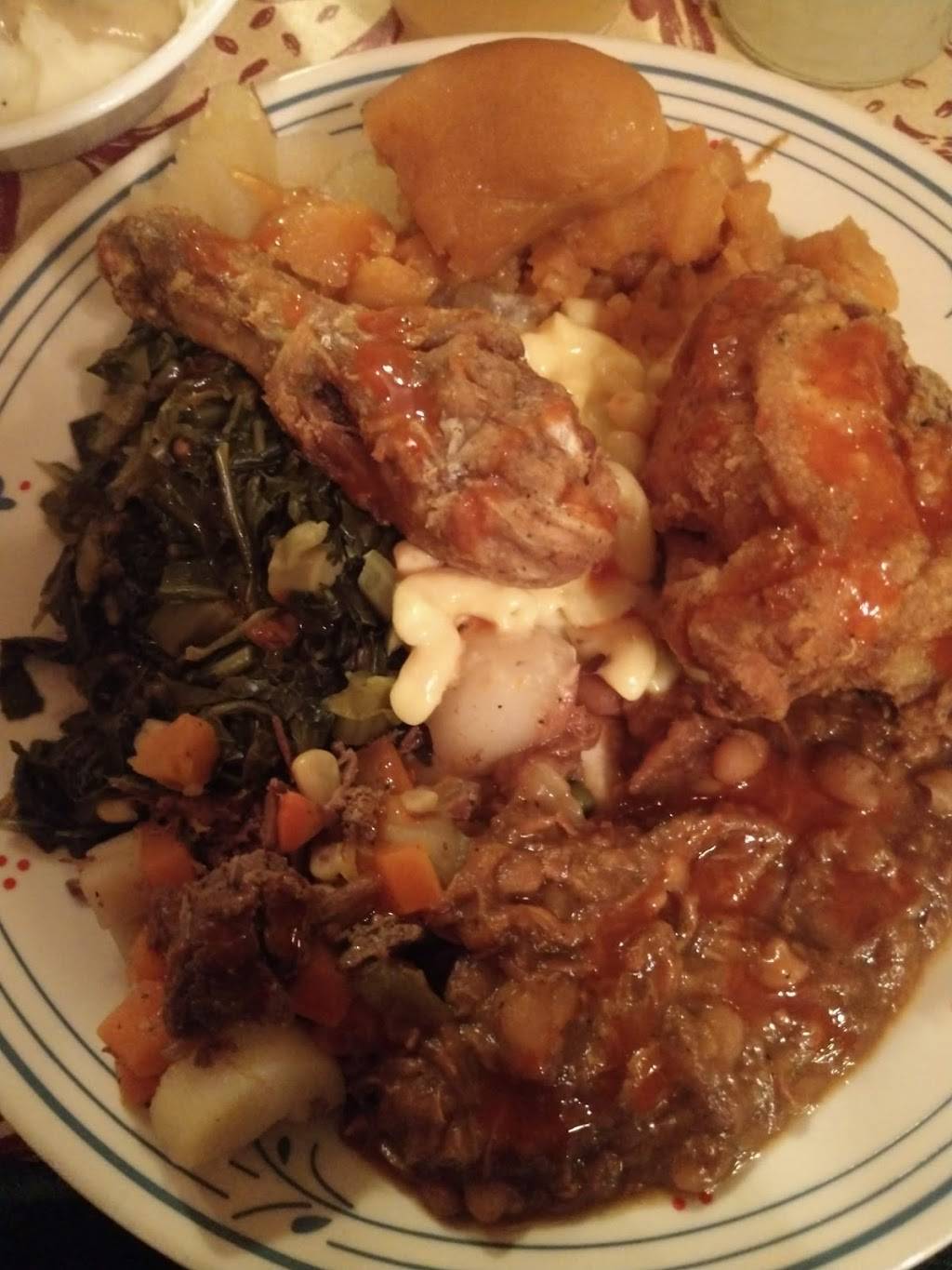 Farm House Restaurant | restaurant | 500 N Kings Hwy, Myrtle Beach, SC 29577, USA | 8434482743 OR +1 843-448-2743