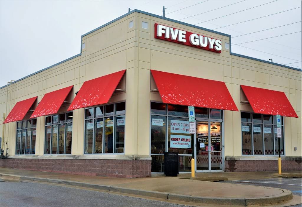 Five Guys | meal takeaway | 45250-B Worth Ave, California, MD 20619, USA | 3018636111 OR +1 301-863-6111