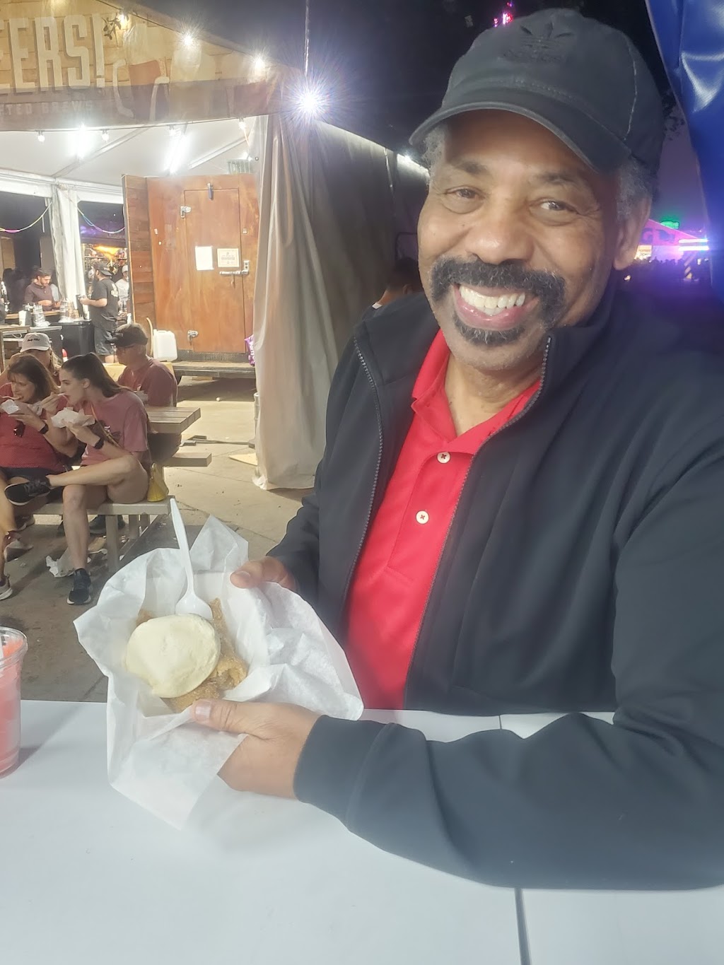 Pearlies Southern Kitchen | restaurant | 1335 Admiral Nimitz Cir NT24F, Dallas, TX 75223, USA | 9725916827 OR +1 972-591-6827