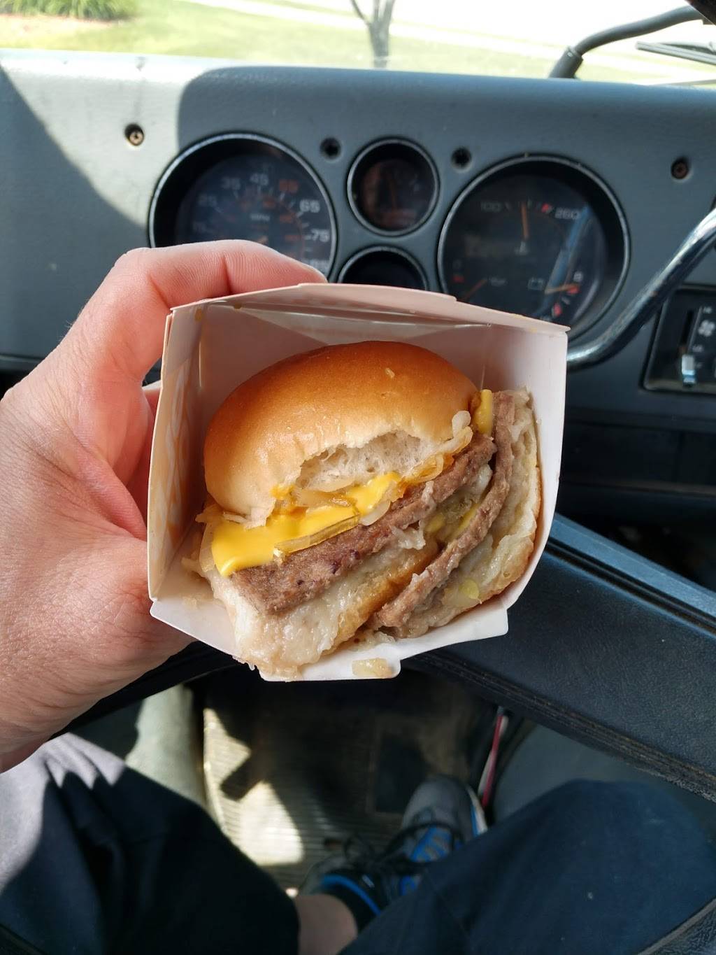 White Castle | restaurant | 41205 Ford Rd, Canton, MI 48187, USA | 7348440229 OR +1 734-844-0229