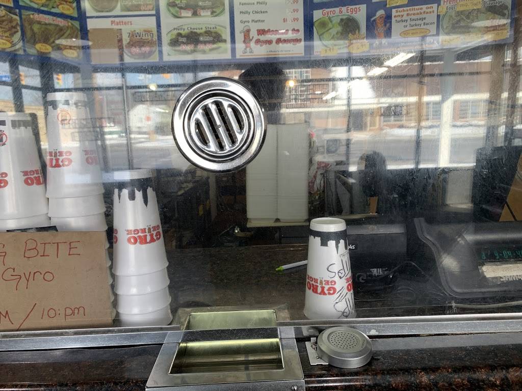 Famous Gyro-George | restaurant | 3965 Lee Rd, Cleveland, OH 44128, USA | 2167524976 OR +1 216-752-4976