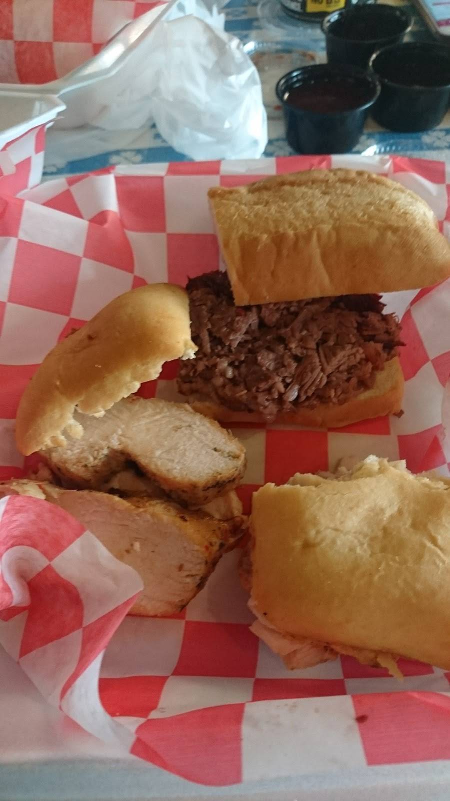 Dickeys Barbecue Pit | restaurant | 13051 Abercorn St, Savannah, GA 31419, USA | 9122003677 OR +1 912-200-3677