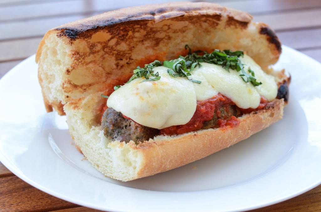 Salt & Grinder | restaurant | 3609 W 32nd Ave, Denver, CO 80211, USA | 3039454200 OR +1 303-945-4200