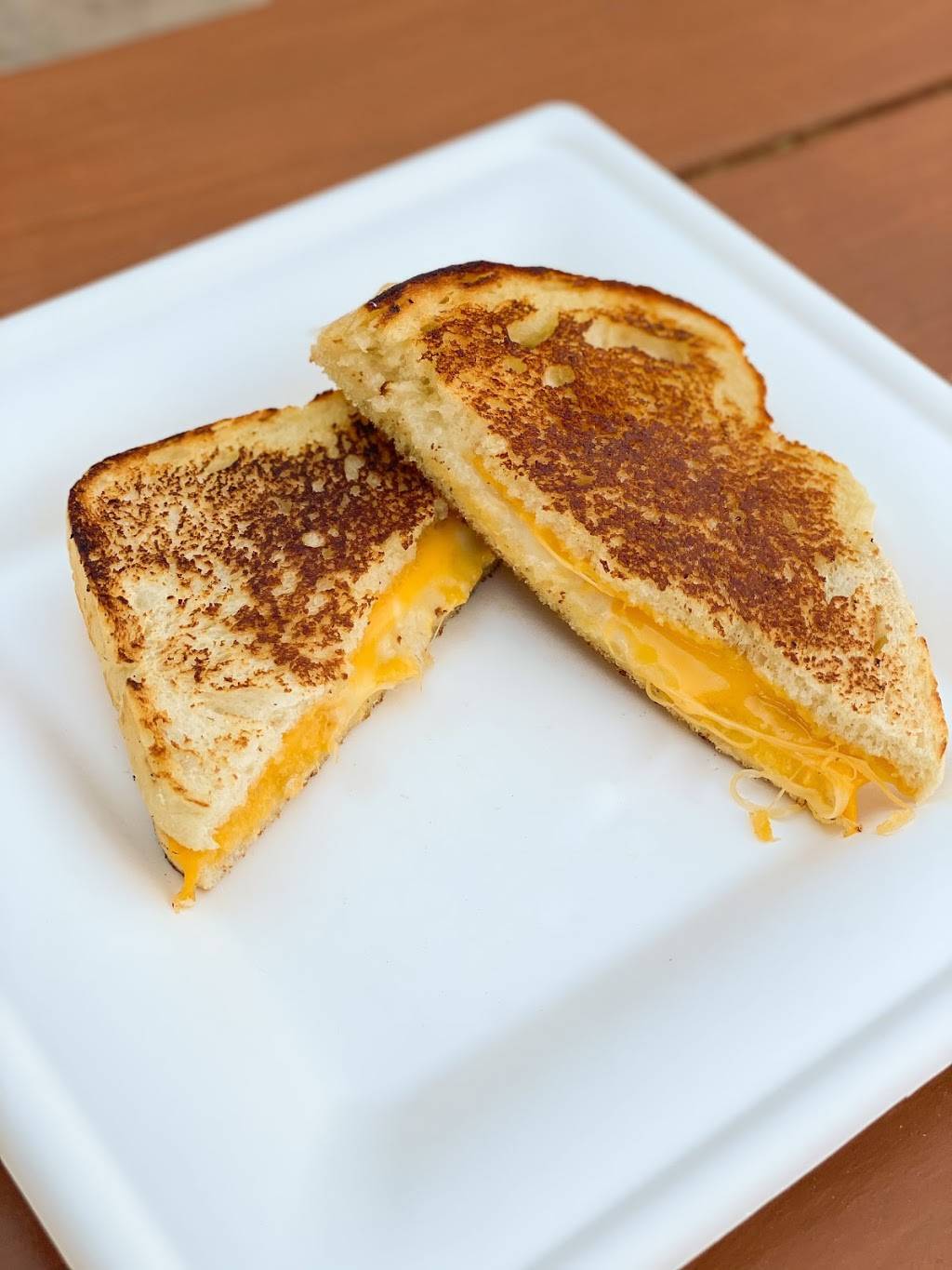 LeJon Food Truck | restaurant | 424 S Lamar Blvd, Austin, TX 78704, USA | 9404687638 OR +1 940-468-7638