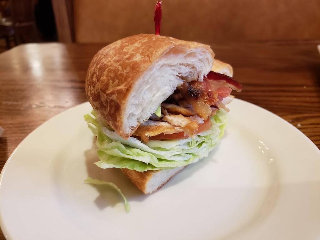 Marie Callenders Restaurant & Bakery | restaurant | 160 E Rincon St, Corona, CA 92879, USA | 9517354310 OR +1 951-735-4310