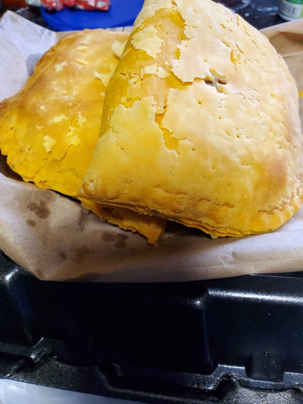 Island Spice Caribbean Restaurant | restaurant | 7930 Frankstown Ave, Pittsburgh, PA 15221, USA | 4127276662 OR +1 412-727-6662