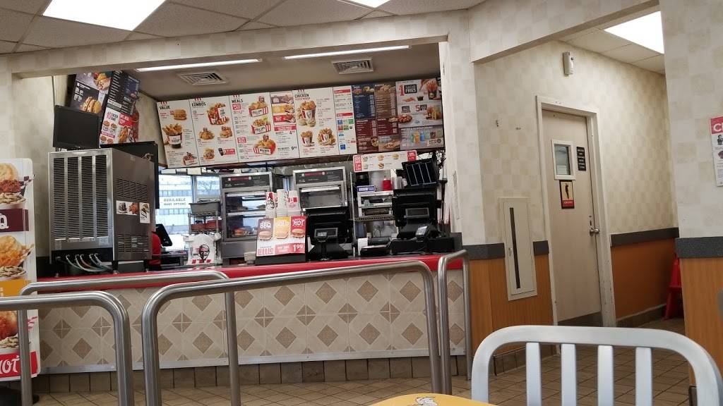 Taco Bell | restaurant | 56 Glen Cove Rd, Greenvale, NY 11548, USA | 5166219445 OR +1 516-621-9445