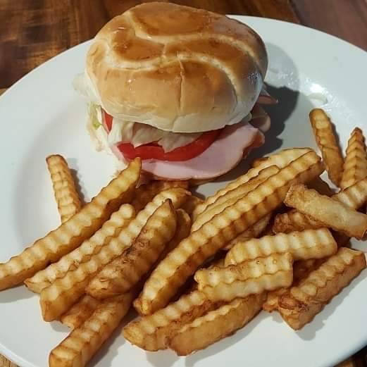 The Curvy Noodle | restaurant | 616 Tennessee Ave, Etowah, TN 37331, USA | 4237818789 OR +1 423-781-8789