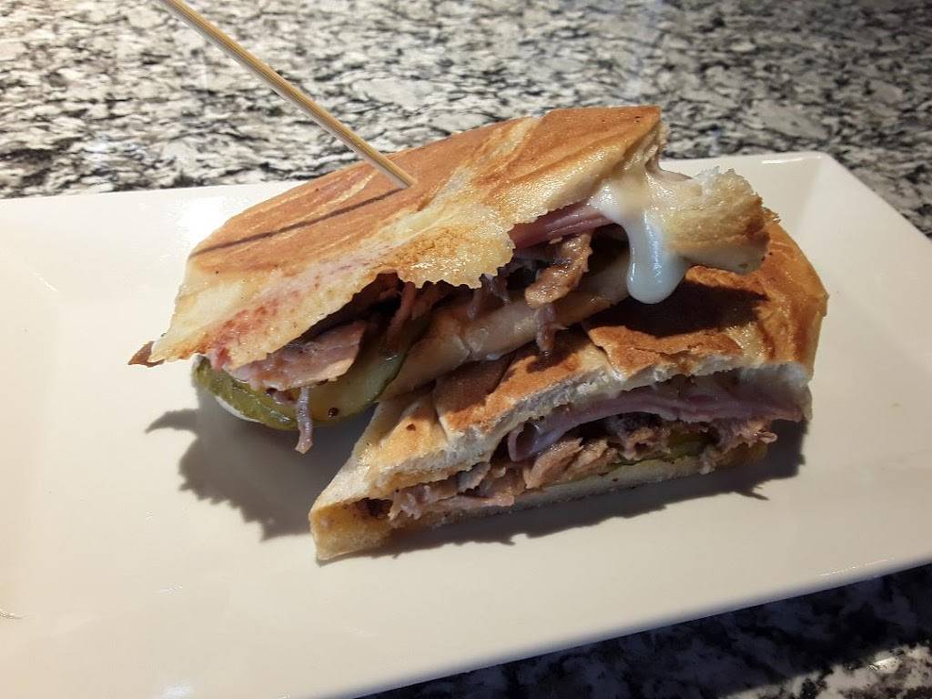 Twisted Vine Winery and Brewery Kissimmee | restaurant | 4467 W Vine St, Kissimmee, FL 34746, USA | 4075074189 OR +1 407-507-4189