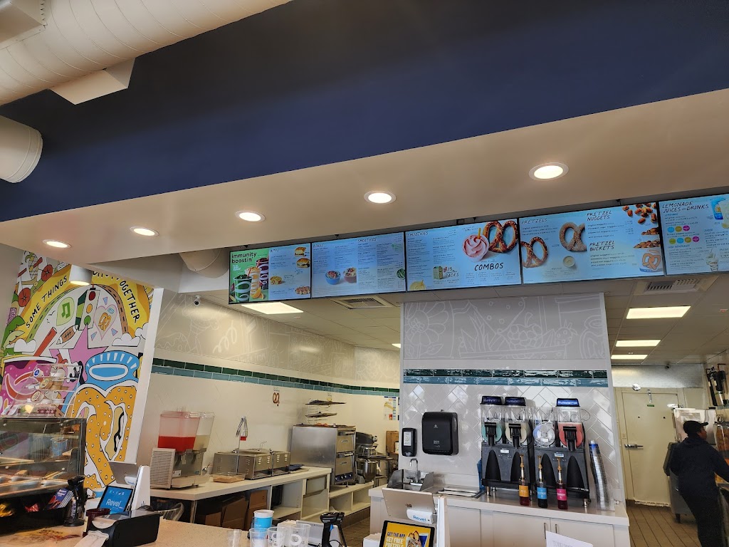 Jamba | restaurant | 7941 Valley View St, La Palma, CA 90623, USA | 6572390243 OR +1 657-239-0243