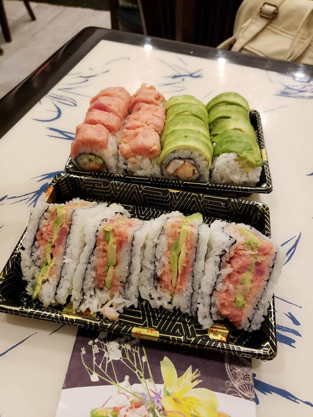 Sushi Meshuga | restaurant | 1637 E 17th St, Brooklyn, NY 11229, USA | 7186769484 OR +1 718-676-9484