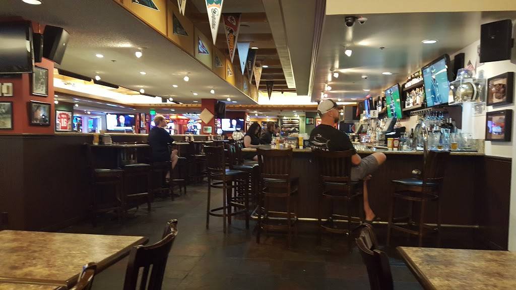 Straw Hat Pizza | restaurant | 18 U.S. 50 Inside Harveys Casino, Stateline, NV 89449, USA | 7755869000 OR +1 775-586-9000