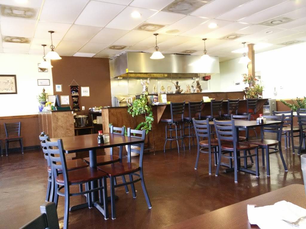 Thai Wok In | restaurant | 15917 TX-105, Montgomery, TX 77356, USA | 9365883411 OR +1 936-588-3411