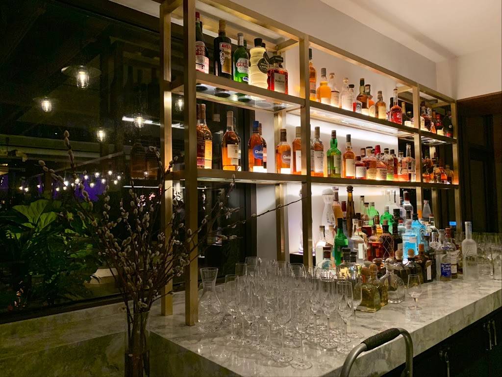 Isabelle’s Grill Room and Garden | restaurant | 3300 SW 27th Ave, Miami, FL 33133, USA | 3054000562 OR +1 305-400-0562