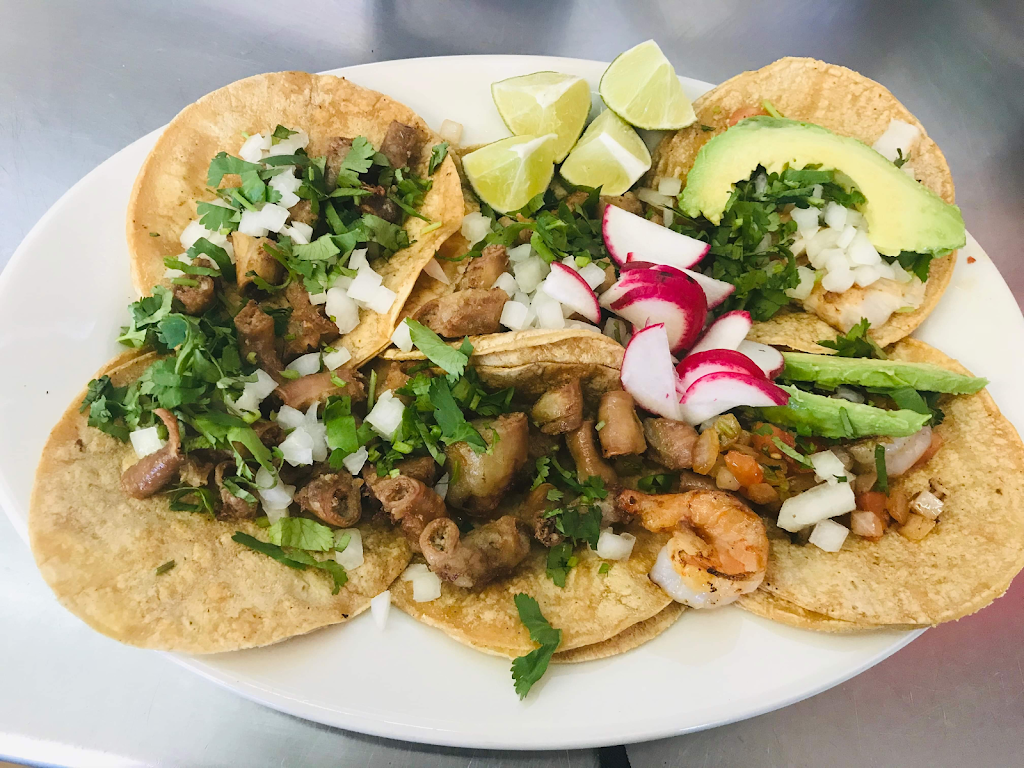 Taqueria Mundos | restaurant | 1441, 675 Danielsville Rd, Athens, GA 30601, USA | 7068503235 OR +1 706-850-3235