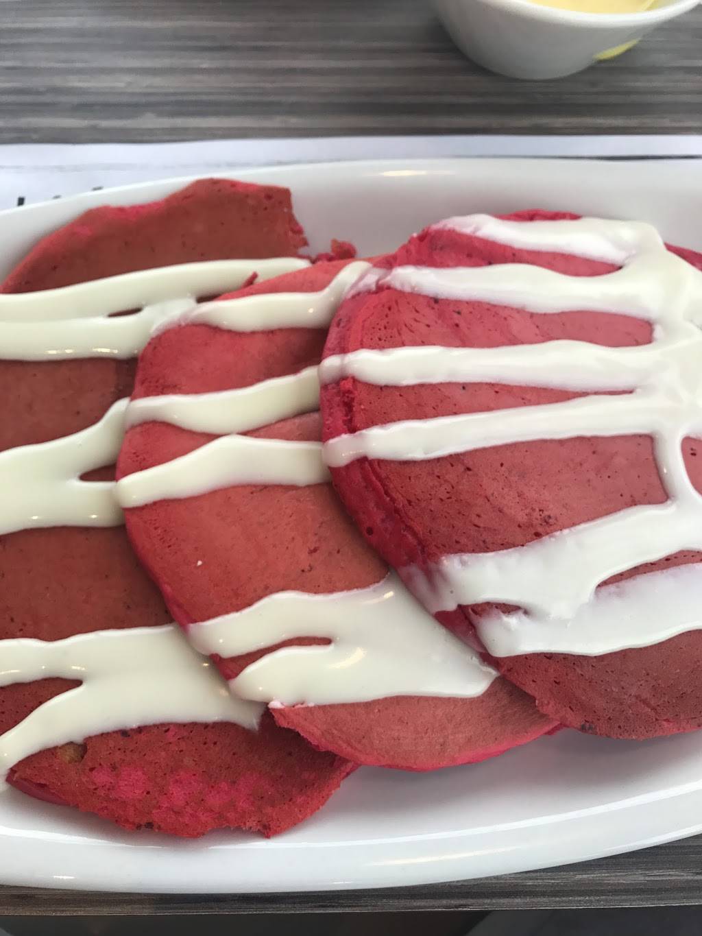 Eggsmart | restaurant | 321 Kent St W, Lindsay, ON K9V 2Z7, Canada | 7053281212 OR +1 705-328-1212