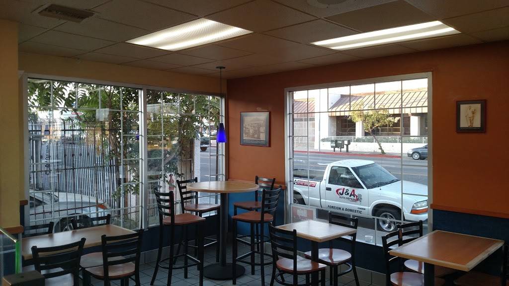 KFC | restaurant | 13924 Foothill Blvd, Sylmar, CA 91342, USA | 8183674848 OR +1 818-367-4848