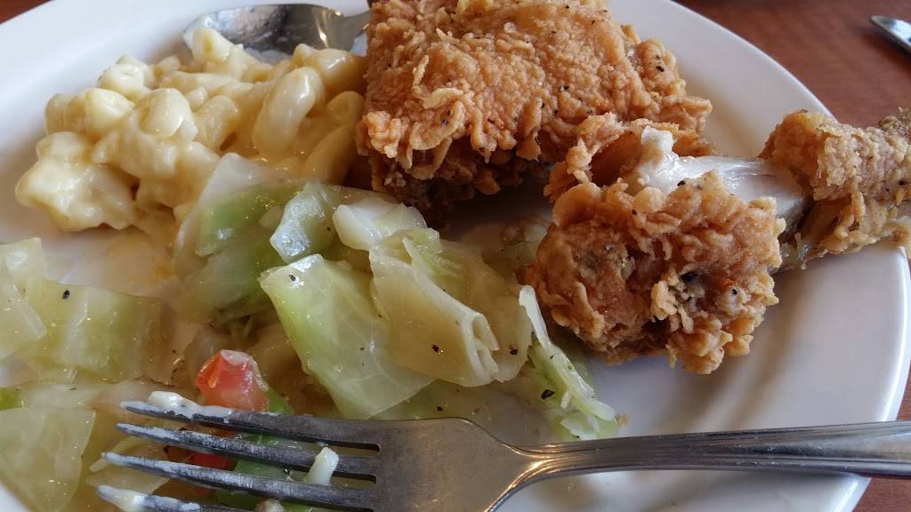 Lubys | restaurant | 1600 NASA Road 1, Houston, TX 77058, USA | 2813358400 OR +1 281-335-8400