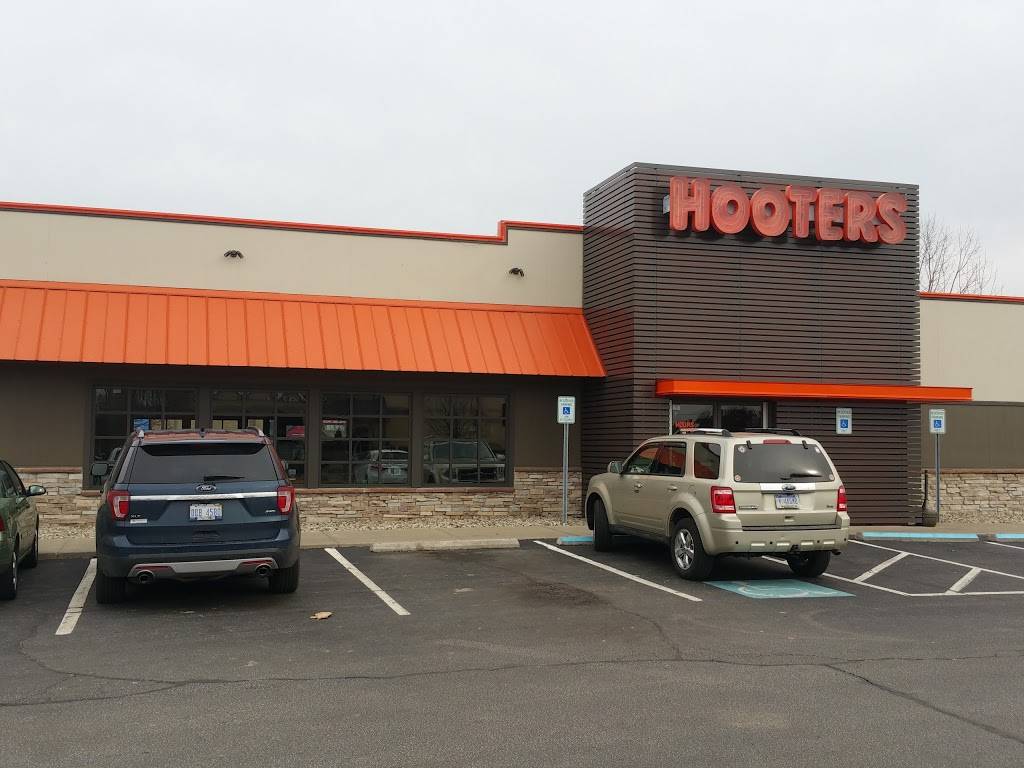 Hooters | restaurant | 205 W Day Rd, Mishawaka, IN 46545, USA | 5742525432 OR +1 574-252-5432