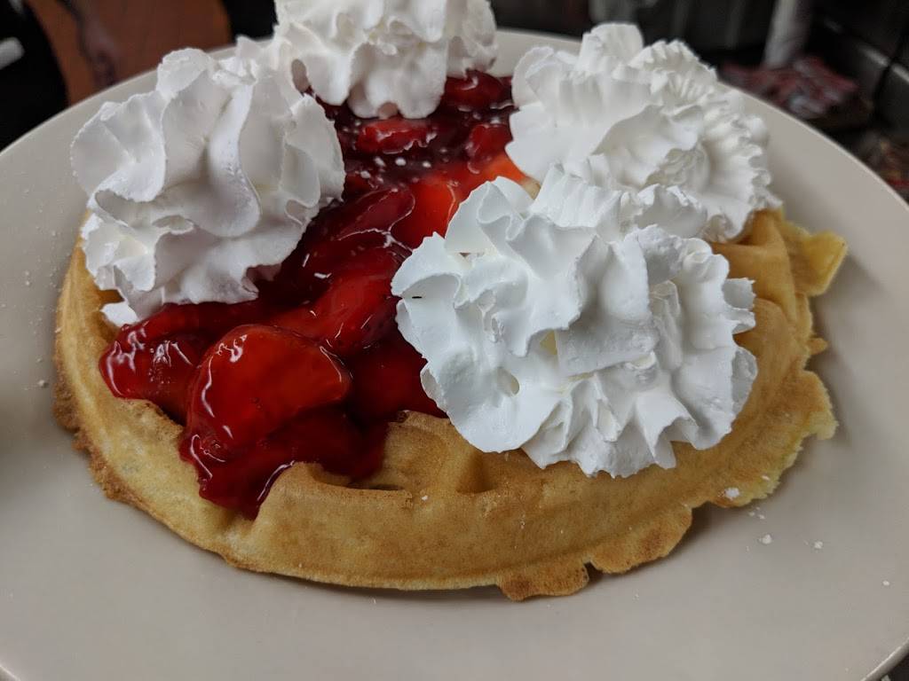 Diamonds Family Restaurant | restaurant | 2959 N Oakland Ave, Decatur, IL 62526, USA | 2178756051 OR +1 217-875-6051