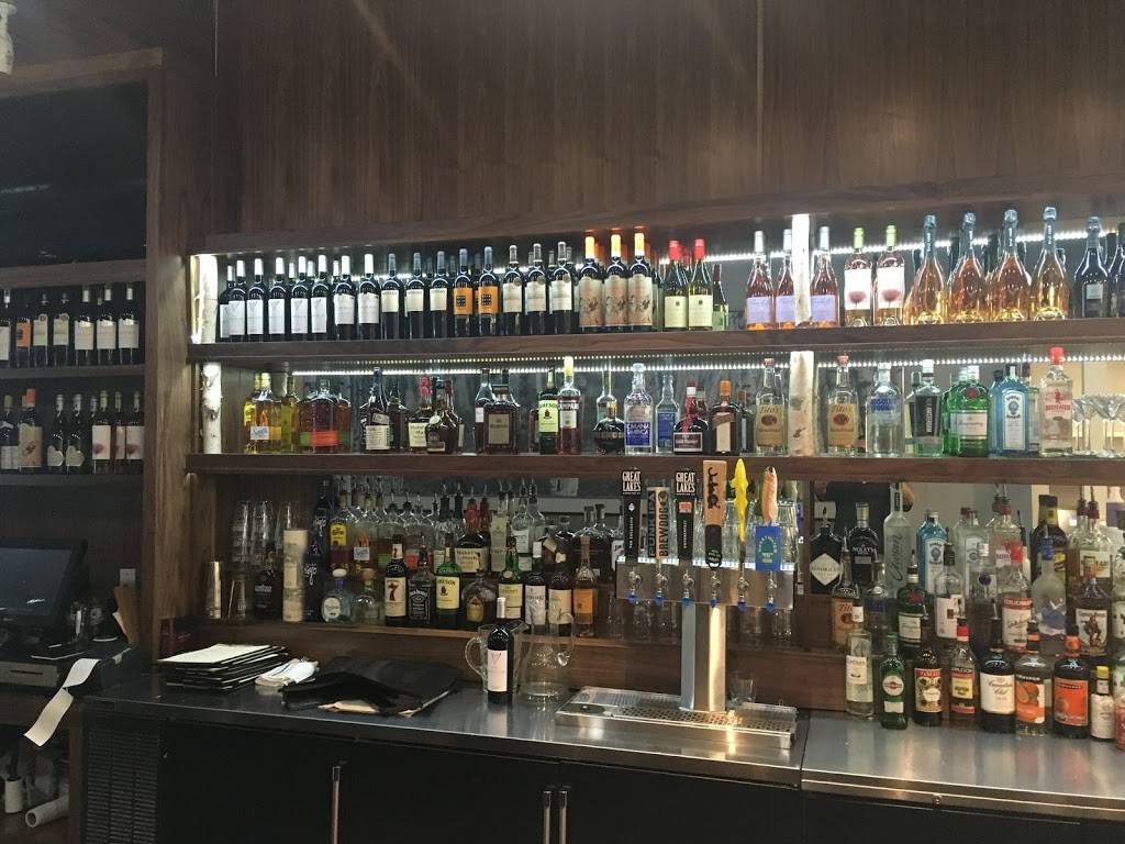 Aurelia - Honest Food & Drink | restaurant | 16 N Main St, Chagrin Falls, OH 44022, USA | 4406007770 OR +1 440-600-7770