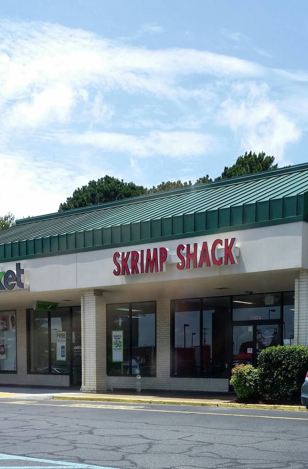 Skrimp Shack | restaurant | 605 Newmarket Dr N #28, Newport News, VA 23605, USA | 7578388124 OR +1 757-838-8124