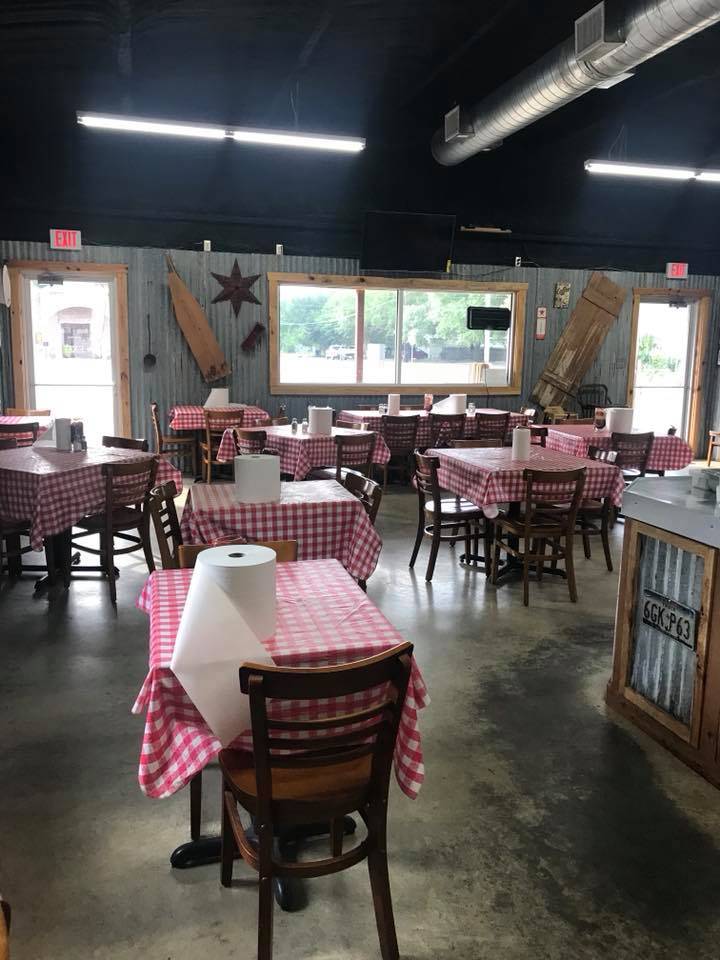Papas Pit & More | restaurant | 501 N Main St, Huntington, TX 75949, USA | 9364223686 OR +1 936-422-3686