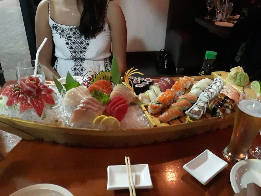 Rice Asian House & Sushi Bar | restaurant | 17100 Collins Ave, Sunny Isles Beach, FL 33160, USA | 3059441185 OR +1 305-944-1185