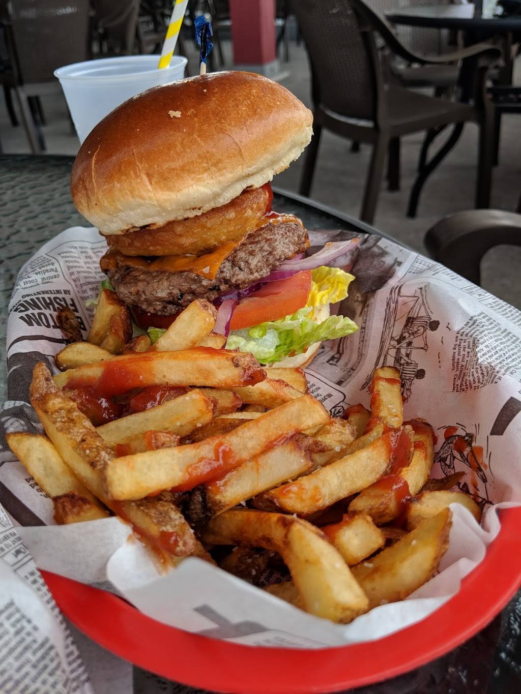 Pier Patio & BBQ | restaurant | 1 S Front St, Belleville, ON K8N 5K7, Canada | 6139689494 OR +1 613-968-9494