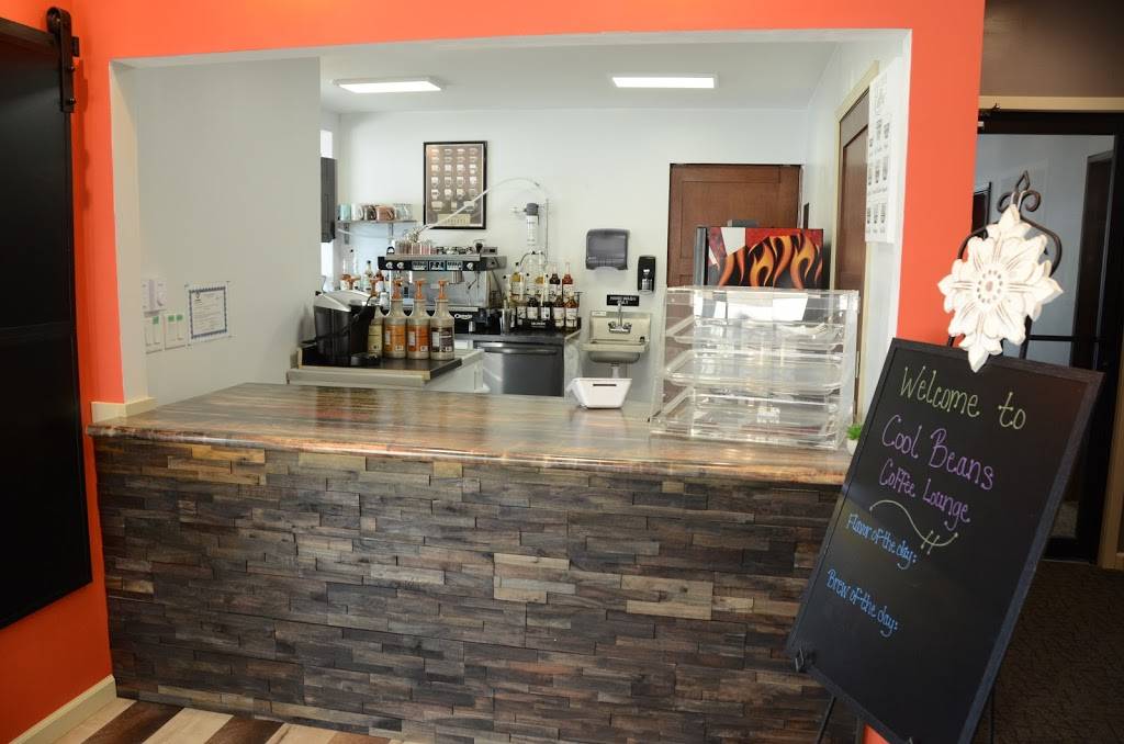 Cool Beans Coffee Lounge & The Scoop Ice Cream Parlor | bakery | 407 N Monroe St Ste. 7, Abingdon, IL 61410, USA | 3095093973 OR +1 309-509-3973