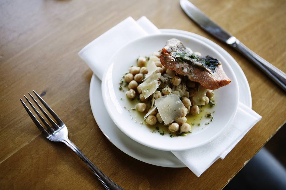 Pair | restaurant | 5501 30th Ave NE, Seattle, WA 98105, USA | 2065267655 OR +1 206-526-7655