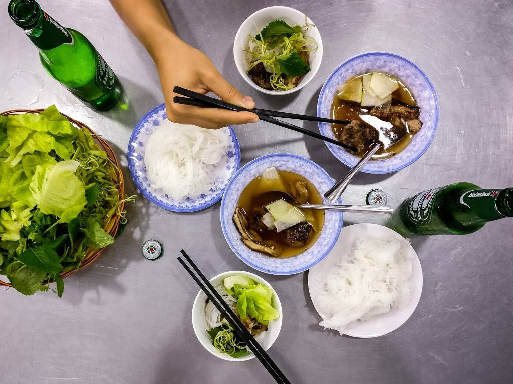 Pho Vrolls Vietnamese & Thai Food | restaurant | 1490 Major MacKenzie Dr W D4, Maple, ON L6A 4H6, Canada | 9054178868 OR +1 905-417-8868