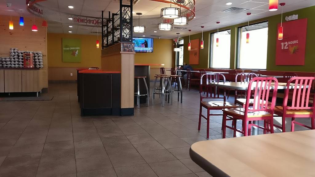 Popeyes Louisiana Kitchen | restaurant | 438 Haledon Ave, Haledon, NJ 07508, USA | 9739254330 OR +1 973-925-4330