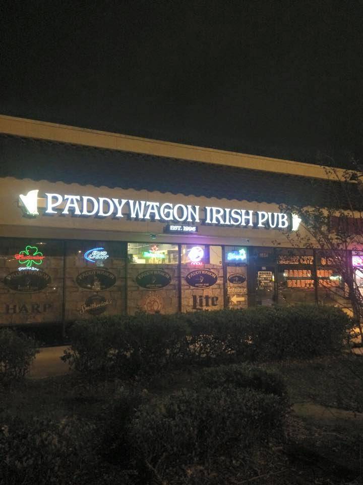 PaddyWagon Irish Pub | restaurant | 1852 James L Redman Pkwy, Plant City, FL 33563, USA | 8137045902 OR +1 813-704-5902
