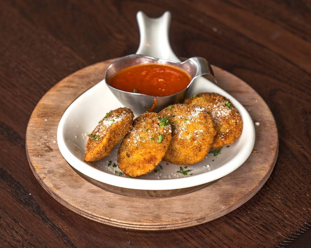 The Upper Crust Queens | restaurant | 67-11 Main St, Flushing, NY 11367, USA | 5853127878 OR +1 585-312-7878