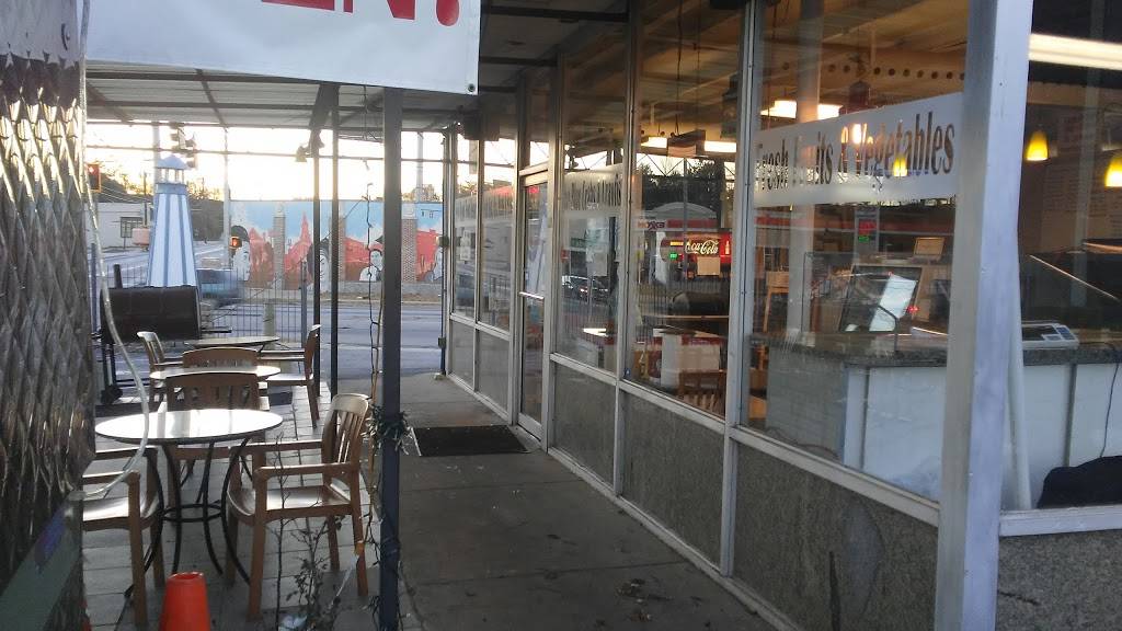 Southern Seafood & BBQ | restaurant | 609 Whitehall St SW, Atlanta, GA 30303, USA | 4048065311 OR +1 404-806-5311