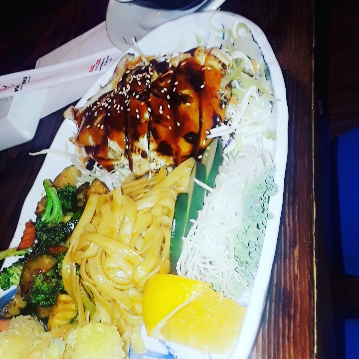 Kabuki Japanese Restaurant | restaurant | 22048 Michigan Ave, Dearborn, MI 48124, USA | 3132786841 OR +1 313-278-6841