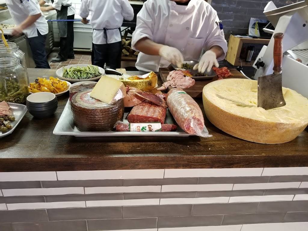 Delucca Gaucho Pizza & Wine | restaurant | 2001 W Southlake Blvd #103, Southlake, TX 76092, USA | 6824774040 OR +1 682-477-4040