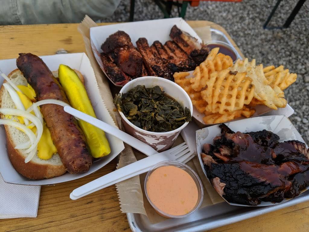 Ray Rays Hog Pit Franklinton | restaurant | 424 W Town St, Columbus, OH 43215, USA | 6144049742 OR +1 614-404-9742