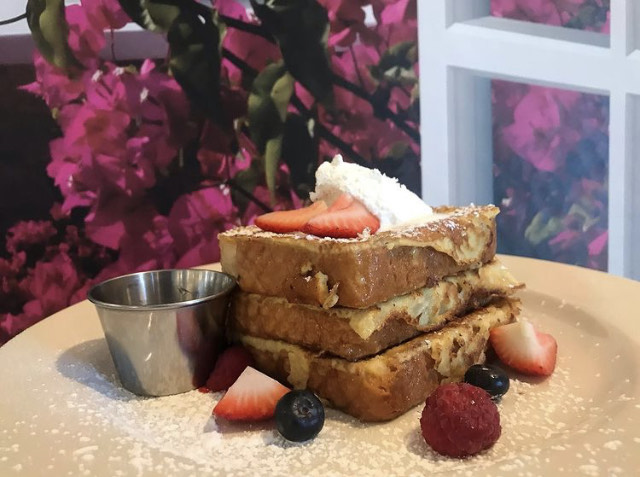 On the Edge Cafe and Bakery | restaurant | 10591 S Rainbow Blvd Suite 2, Las Vegas, NV 89179, USA | 7028202277 OR +1 702-820-2277