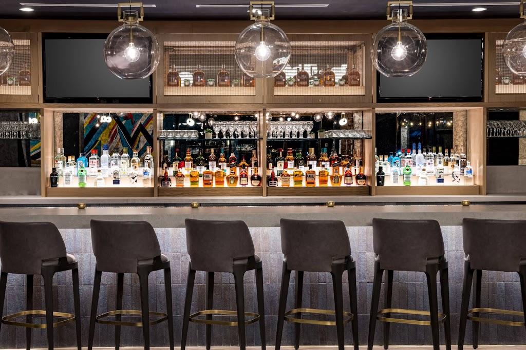 Fall Line Kitchen & Bar | restaurant | 500 E Broad St, Richmond, VA 23219, USA | 8045211897 OR +1 804-521-1897