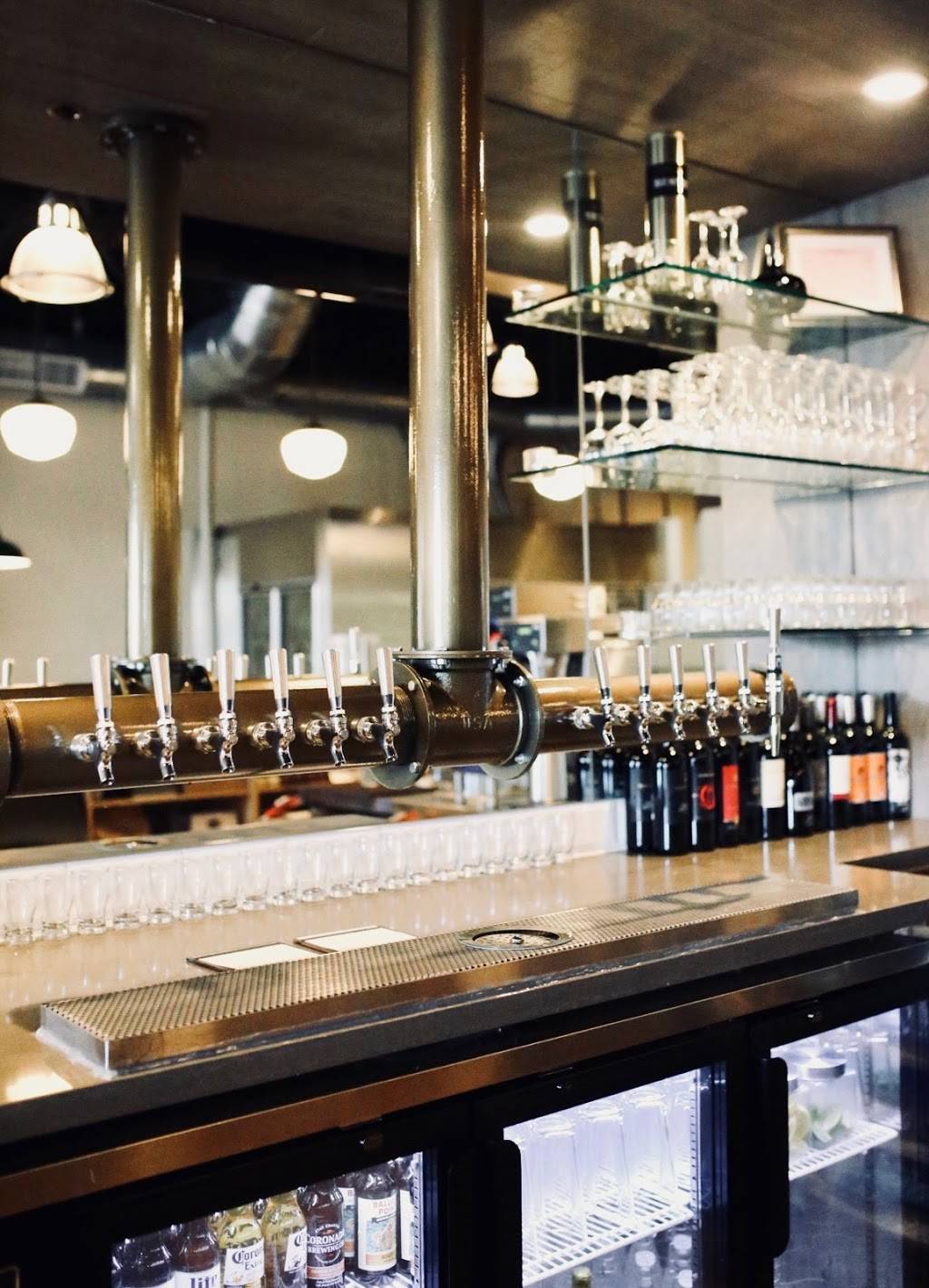 Giovannis Italian Restaurant | restaurant | 5277 Linda Vista Rd, San Diego, CA 92110, USA | 6192933333 OR +1 619-293-3333