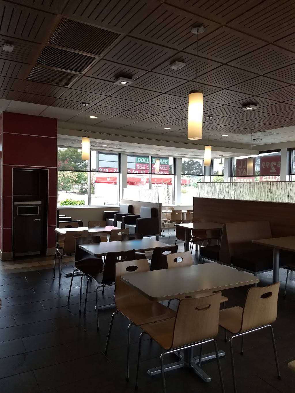 Wendys | restaurant | 1524 Sams Cir, Chesapeake, VA 23320, USA | 7575491423 OR +1 757-549-1423