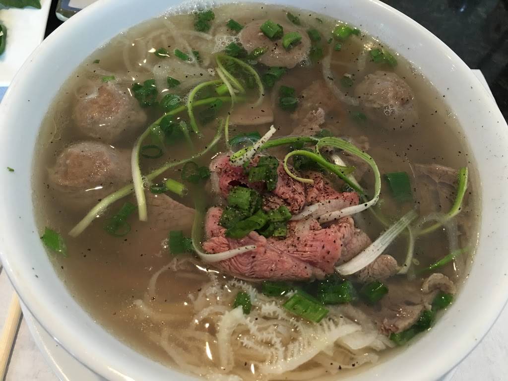 Pho and Hot Pot | restaurant | 826 Park Ave, Lake Park, FL 33403, USA | 5618423443 OR +1 561-842-3443