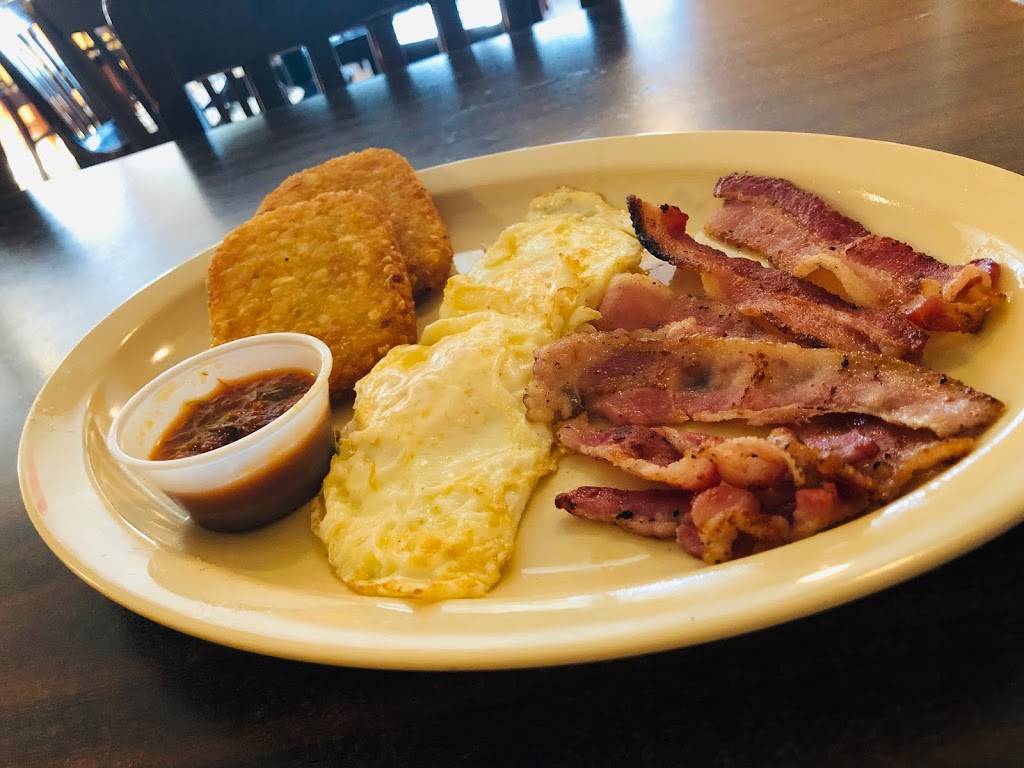 Family restaurant | restaurant | Bay City, TX 77414, USA | 9793324423 OR +1 979-332-4423