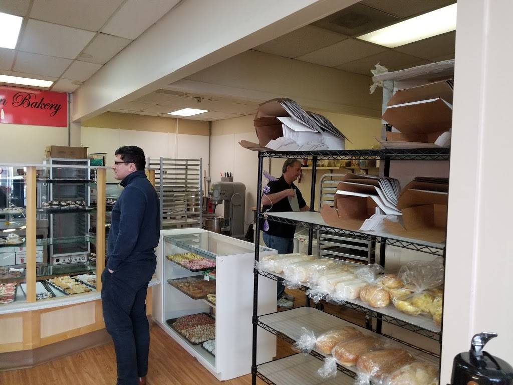 Rossis Italian Bakery | bakery | 647 US-1, York, ME 03909, USA | 2073518412 OR +1 207-351-8412