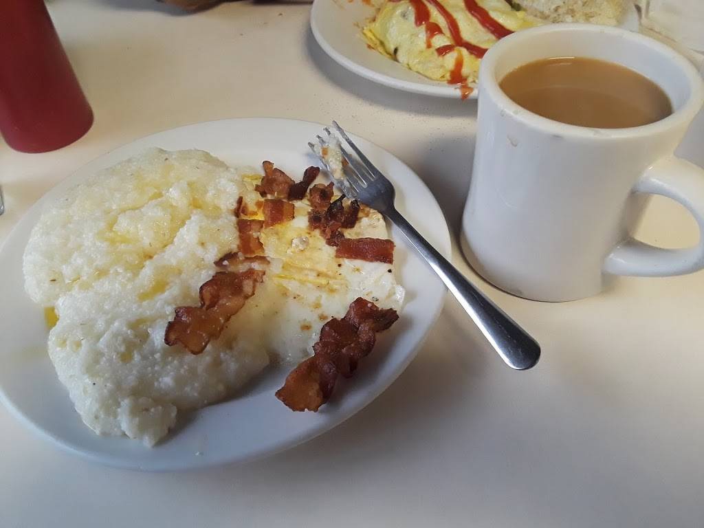 Leigh-Annes Restaurant | restaurant | 200 N Catawba St, Lancaster, SC 29720, USA | 8032856606 OR +1 803-285-6606