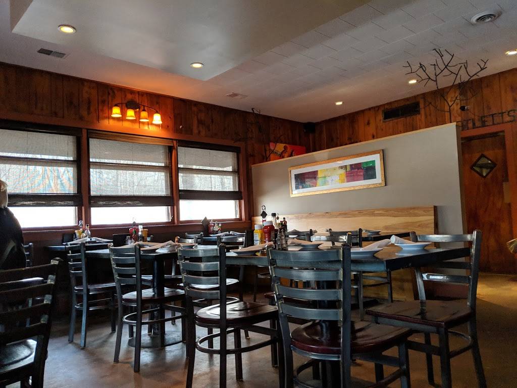 Bartletts Gourmet Grill & Tavern | restaurant | 131 East Dunes Highway, Beverly Shores, IN 46301, USA | 2198793081 OR +1 219-879-3081