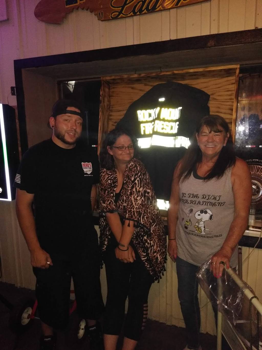 Heros Junction | restaurant | 27560 Hwy W, Rocky Mount, MO 65072, USA | 5733925850 OR +1 573-392-5850